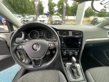 Photo 12 du bon plan VOLKSWAGEN Golf 2.0 TDI 150ch FAP Carat DSG7 5p occasion à 15990 €