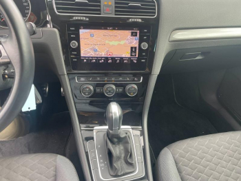 Photo 13 du bon plan VOLKSWAGEN Golf 2.0 TDI 150ch FAP Carat DSG7 5p occasion à 15990 €