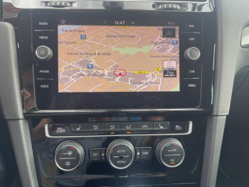 Photo 14 du bon plan VOLKSWAGEN Golf 2.0 TDI 150ch FAP Carat DSG7 5p occasion à 15990 €