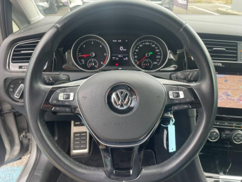 Photo 15 du bon plan VOLKSWAGEN Golf 2.0 TDI 150ch FAP Carat DSG7 5p occasion à 15990 €