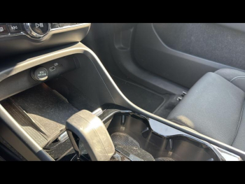 Photo 22 du bon plan VOLVO XC40 Recharge 231ch Pro EDT occasion à 29900 €