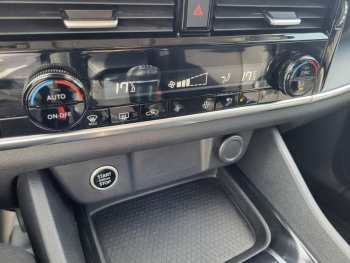 Photo 11 du bon plan NISSAN Qashqai 1.3 Mild Hybrid 140ch Acenta occasion à 20990 €