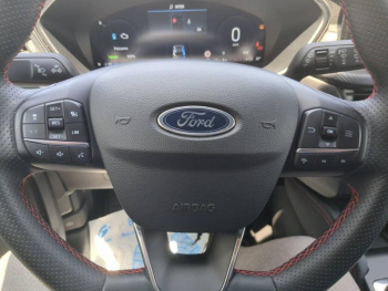 Photo 21 du bon plan FORD Kuga 2.5 Duratec 180ch Hybrid FlexiFuel ST-Line X Powershift occasion à 33990 €