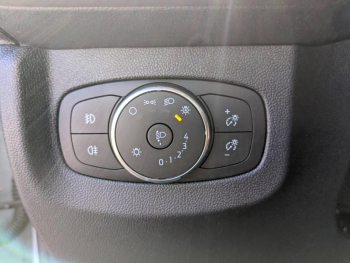 Photo 10 du bon plan FORD Transit Courier VUL 1.5 EcoBlue 100ch Trend occasion à 20990 €
