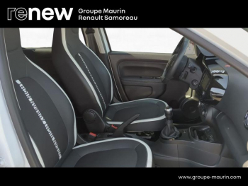 Photo 15 du bon plan RENAULT Twingo 1.0 SCe 65ch Urban Night occasion à 11890 €