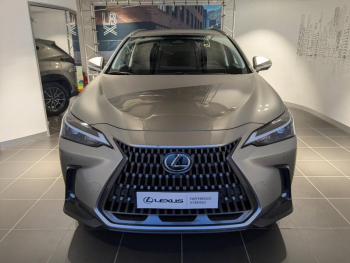 Photo 2 du bon plan LEXUS NX 450h+ Luxe 4WD occasion à 52900 €