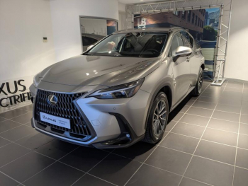 Photo 3 du bon plan LEXUS NX 450h+ Luxe 4WD occasion à 52900 €