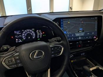 Photo 4 du bon plan LEXUS NX 450h+ Luxe 4WD occasion à 52900 €