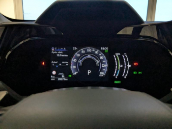 Photo 5 du bon plan LEXUS NX 450h+ Luxe 4WD occasion à 52900 €
