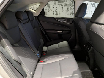 Photo 11 du bon plan LEXUS NX 450h+ Luxe 4WD occasion à 52900 €
