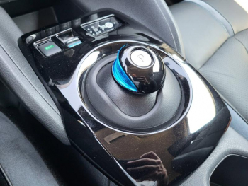 Photo 4 du bon plan NISSAN Leaf 150ch 40kWh Tekna 21.5 occasion à 16390 €
