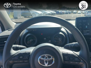 Photo 13 du bon plan TOYOTA Yaris 116h Design 5p MY22 occasion à 24190 €