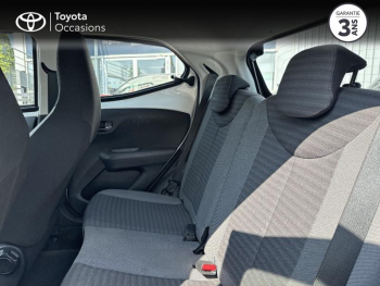 Photo 12 du bon plan TOYOTA Aygo 1.0 VVT-i 72ch x-play x-app 5p MC18 occasion à 9790 €