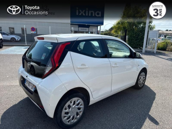 Photo 18 du bon plan TOYOTA Aygo 1.0 VVT-i 72ch x-play x-app 5p MC18 occasion à 9790 €