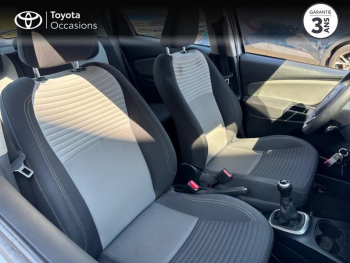 Photo 6 du bon plan TOYOTA Yaris 70 VVT-i Ultimate 5p occasion à 12990 €