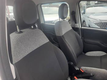 Photo 6 du bon plan FIAT Panda 1.0 70ch BSG S&S City occasion à 8990 €