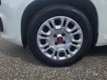 Photo 14 du bon plan FIAT Panda 1.0 70ch BSG S&S City occasion à 8990 €