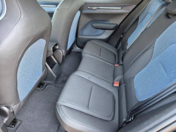 Photo 6 du bon plan VOLVO EX30 Single Extended Range 272ch Ultra occasion à 34990 €