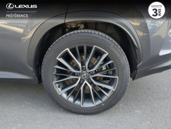 Photo 16 du bon plan LEXUS NX 450h+ Executive 4WD MY24 occasion à 52990 €