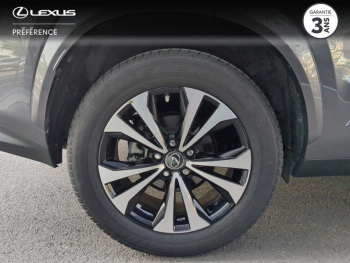 Photo 16 du bon plan LEXUS NX 300h 2WD Design MY21 occasion à 30900 €