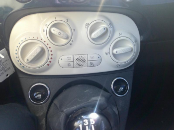 Photo 6 du bon plan FIAT 500 1.0 70ch BSG S&S Lounge occasion à 11900 €