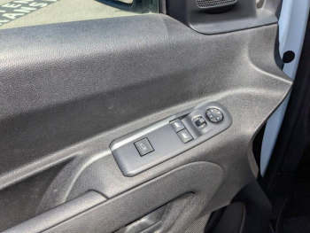 Photo 8 du bon plan CITROEN Berlingo Van VUL M 1000kg BlueHDi 130 S&S Worker occasion à 14401 €