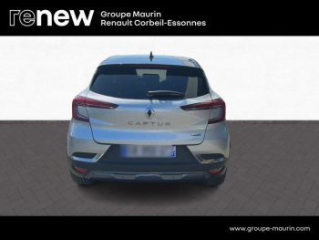 Photo 6 du bon plan RENAULT Captur 1.6 E-Tech hybride rechargeable 160ch Initiale Paris -21 occasion à 20290 €