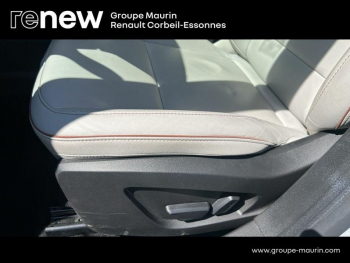 Photo 20 du bon plan RENAULT Captur 1.6 E-Tech hybride rechargeable 160ch Initiale Paris -21 occasion à 20290 €