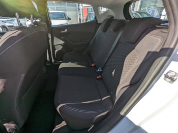 Photo 17 du bon plan FORD Fiesta 1.0 Flexifuel 95ch Titanium Business 5p occasion à 15490 €