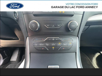 Photo 18 du bon plan FORD S-MAX 2.5 Duratec 190ch Hybrid Titanium Business eCVT occasion à 29790 €