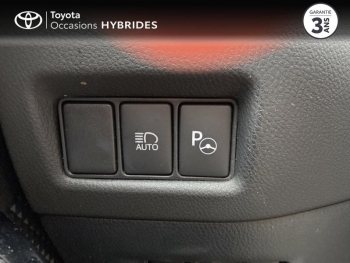 Photo 19 du bon plan TOYOTA C-HR 184h Collection 2WD E-CVT MY20 occasion à 23462 €