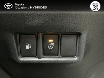 Photo 20 du bon plan TOYOTA C-HR 184h Collection 2WD E-CVT MY20 occasion à 23462 €