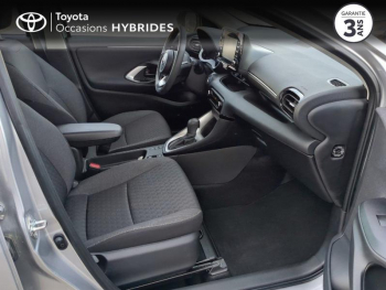 Photo 6 du bon plan TOYOTA Yaris 116h Dynamic Business 5p + Programme Beyond Zero Academy MY22 occasion à 19990 €