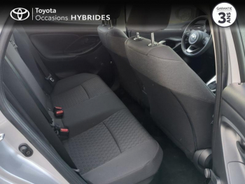 Photo 7 du bon plan TOYOTA Yaris 116h Dynamic Business 5p + Programme Beyond Zero Academy MY22 occasion à 19990 €
