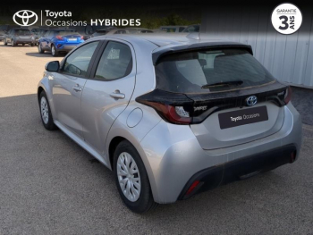 Photo 18 du bon plan TOYOTA Yaris 116h Dynamic Business 5p + Programme Beyond Zero Academy MY22 occasion à 19990 €