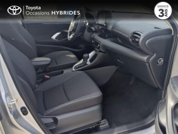 Photo 6 du bon plan TOYOTA Yaris 116h Dynamic Business 5p + Programme Beyond Zero Academy MY22 occasion à 19990 €
