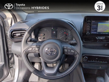 Photo 9 du bon plan TOYOTA Yaris 116h Dynamic Business 5p + Programme Beyond Zero Academy MY22 occasion à 19990 €
