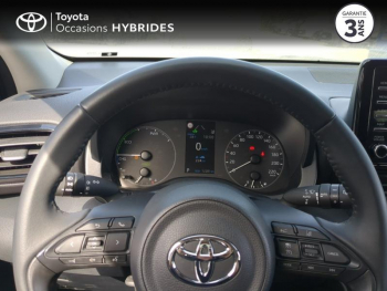 Photo 13 du bon plan TOYOTA Yaris 116h Dynamic Business 5p + Programme Beyond Zero Academy MY22 occasion à 19990 €