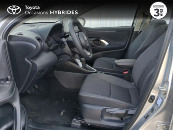 Photo 11 du bon plan TOYOTA Yaris 116h Dynamic Business 5p + Programme Beyond Zero Academy MY22 occasion à 19990 €
