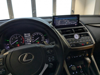 Photo 4 du bon plan LEXUS NX 300h 2WD Luxe Plus MY21 occasion à 33900 €