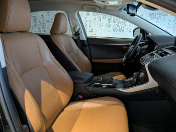 Photo 10 du bon plan LEXUS NX 300h 2WD Luxe Plus MY21 occasion à 33900 €
