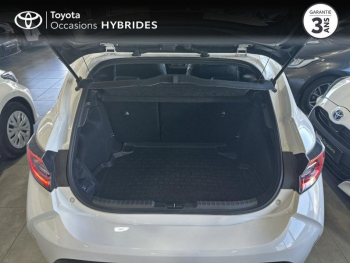 Photo 17 du bon plan TOYOTA Corolla 122h Design MY22 occasion à 20990 €