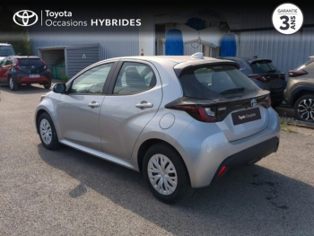 Photo 18 du bon plan TOYOTA Yaris 116h Dynamic Business 5p + Programme Beyond Zero Academy MY22 occasion à 19990 €