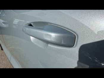 Photo 14 du bon plan VOLVO XC40 T4 Recharge 129 + 82ch Inscription Business DCT 7 occasion à 25900 €
