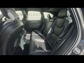 Photo 6 du bon plan VOLVO XC60 T8 Twin Engine 303 + 87ch R-Design Geartronic occasion à 31900 €