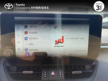 Photo 15 du bon plan TOYOTA RAV4 2.5 Hybride Rechargeable 306ch Design AWD-i MY24 occasion à 41990 €