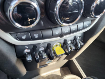 Photo 8 du bon plan MINI Countryman Cooper SE 136ch + 88ch Business ALL4 BVA occasion à 17990 €