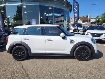Photo 13 du bon plan MINI Countryman Cooper SE 136ch + 88ch Business ALL4 BVA occasion à 17990 €