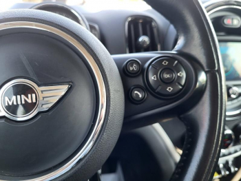 Photo 24 du bon plan MINI Countryman Cooper SE 136ch + 88ch Business ALL4 BVA occasion à 17990 €