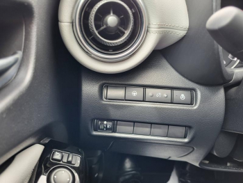 Photo 25 du bon plan NISSAN Juke 1.6 Hybrid 143ch N-Design 2023 occasion à 23790 €